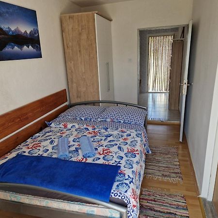 Apartments Nikol 洛帕 外观 照片