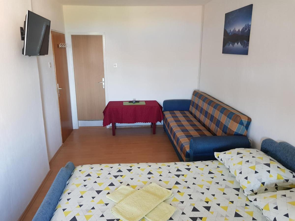 Apartments Nikol 洛帕 外观 照片